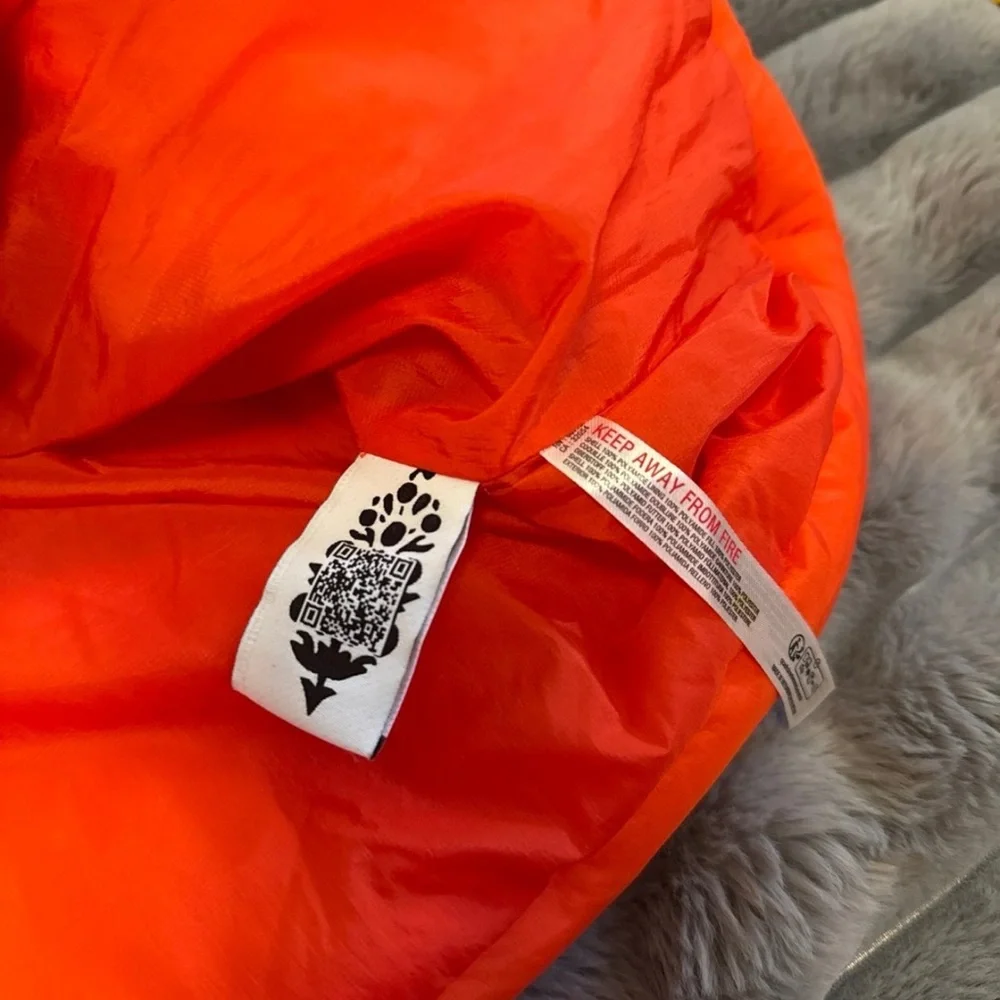 NWOT free people PrimaLoft Puffer Vest Orange Quilted Insulated Outerwear Medium - Picture 8 of 10
